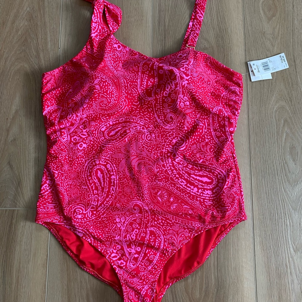 Raisins Curve NWT Paisley Print Swimsuit